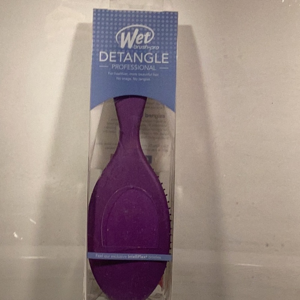 Wet Brush Pro Purple Detangle Brush